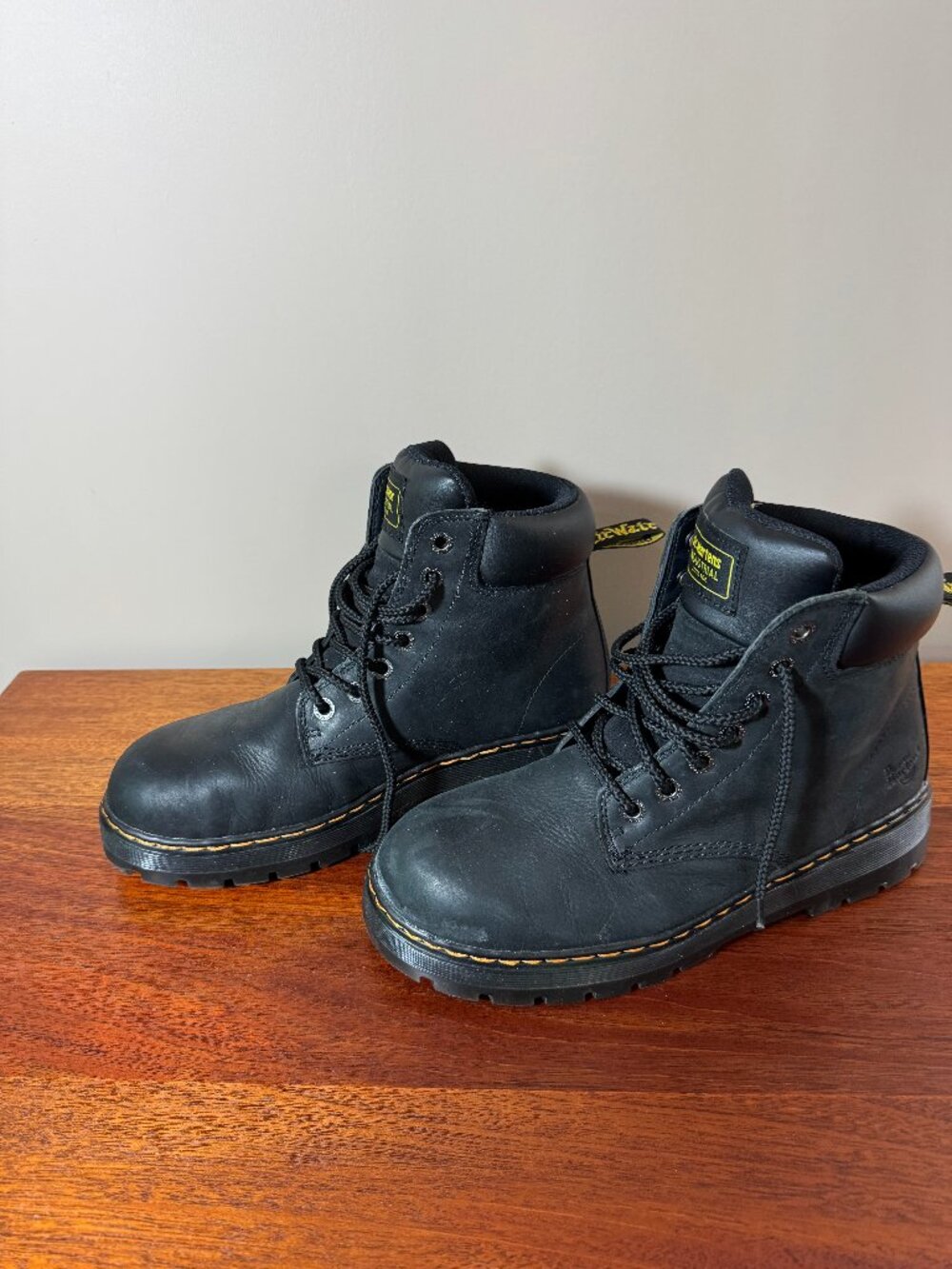 Dr. Martens Industrial Work Boots Men’s US 11 Black Leather Steel Toe F2413-11